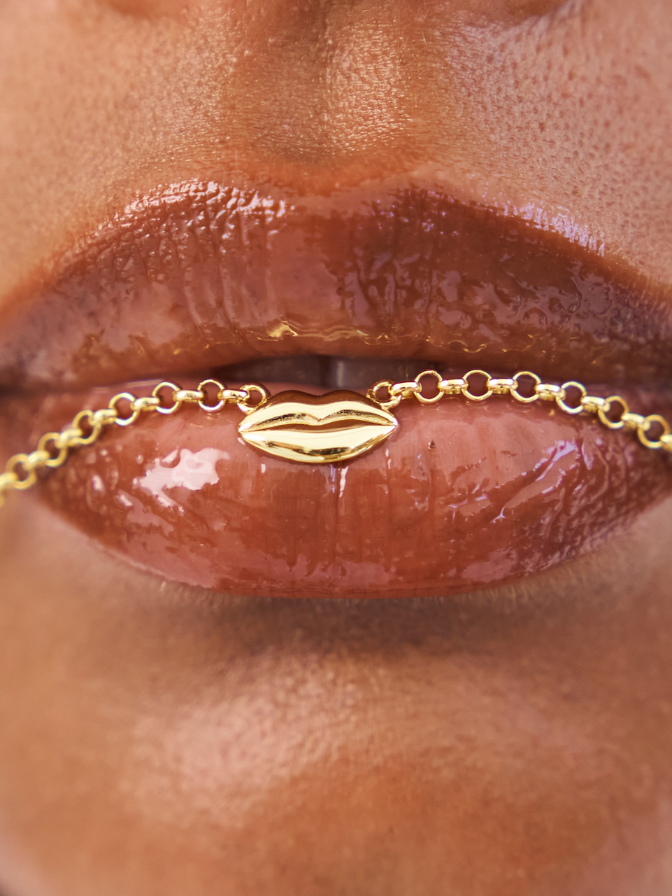 Bisous Necklace Gold, sterling silver, gold plated, gold chain, lips pendant, necklace stack