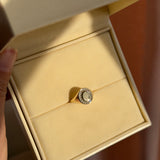 ENGRAVABLE SIGNET RING LAB DIAMONDS